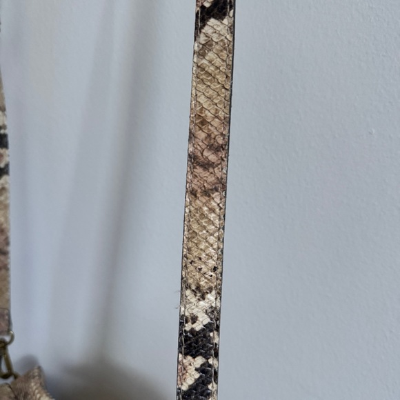 Madewell Transport Snakeskin Camera Bag Crossbody Purse - Picture 4 of 9